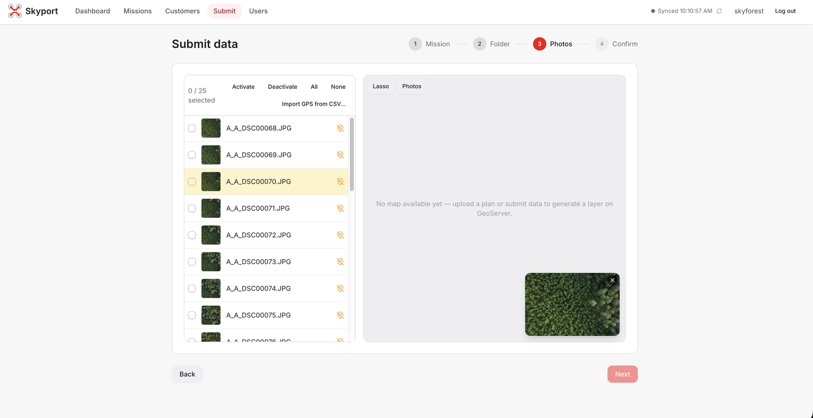 Flujo de envío: seleccionar fotos, importar posiciones GPS, confirmar